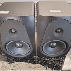 STERLING AUDIO MONITORS MX8