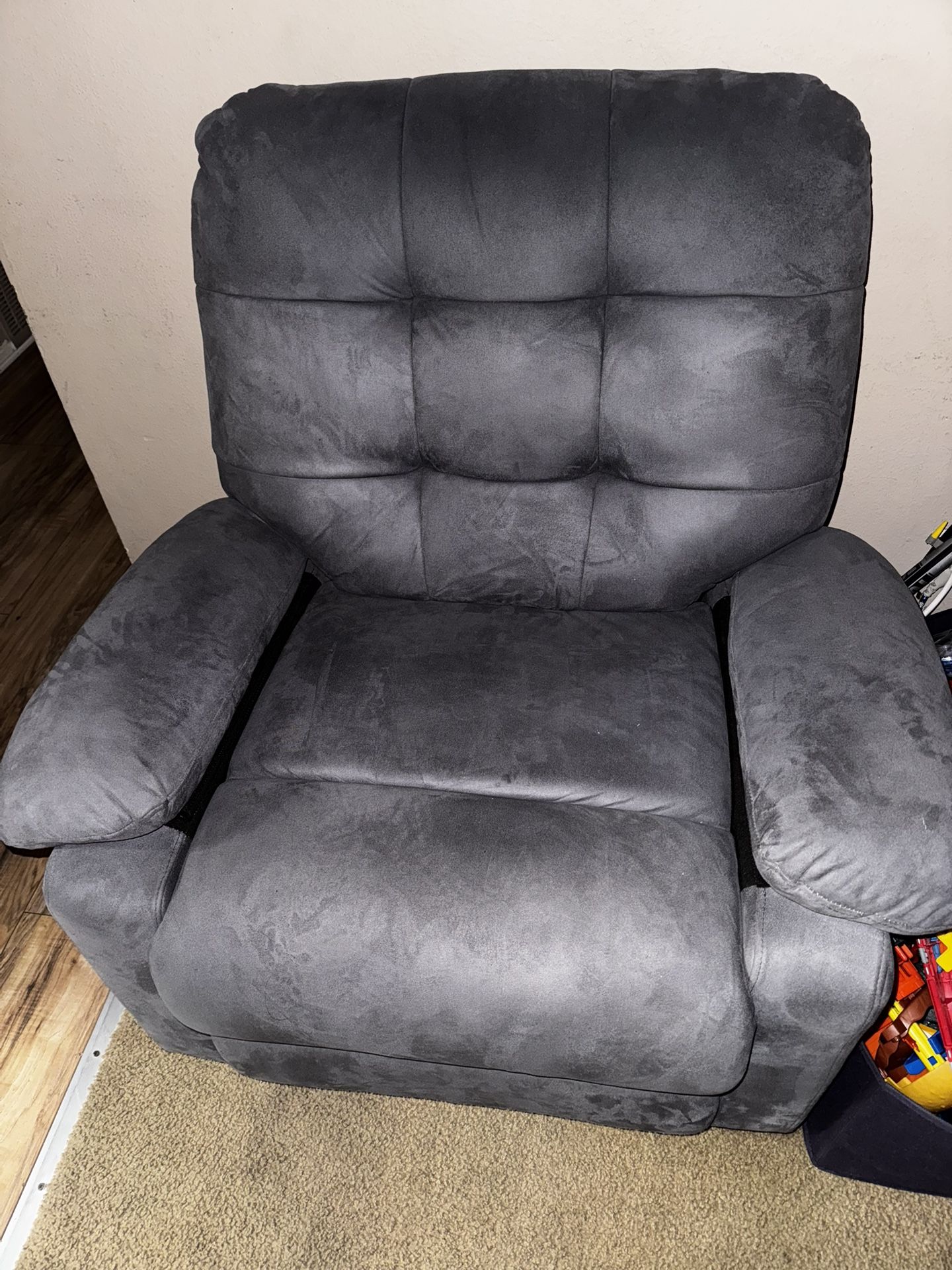 Recliner Chair