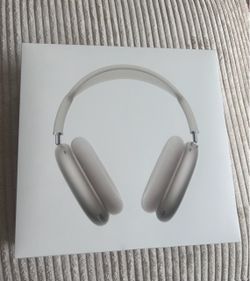 Apple AirPods Max Starlight White Headphones