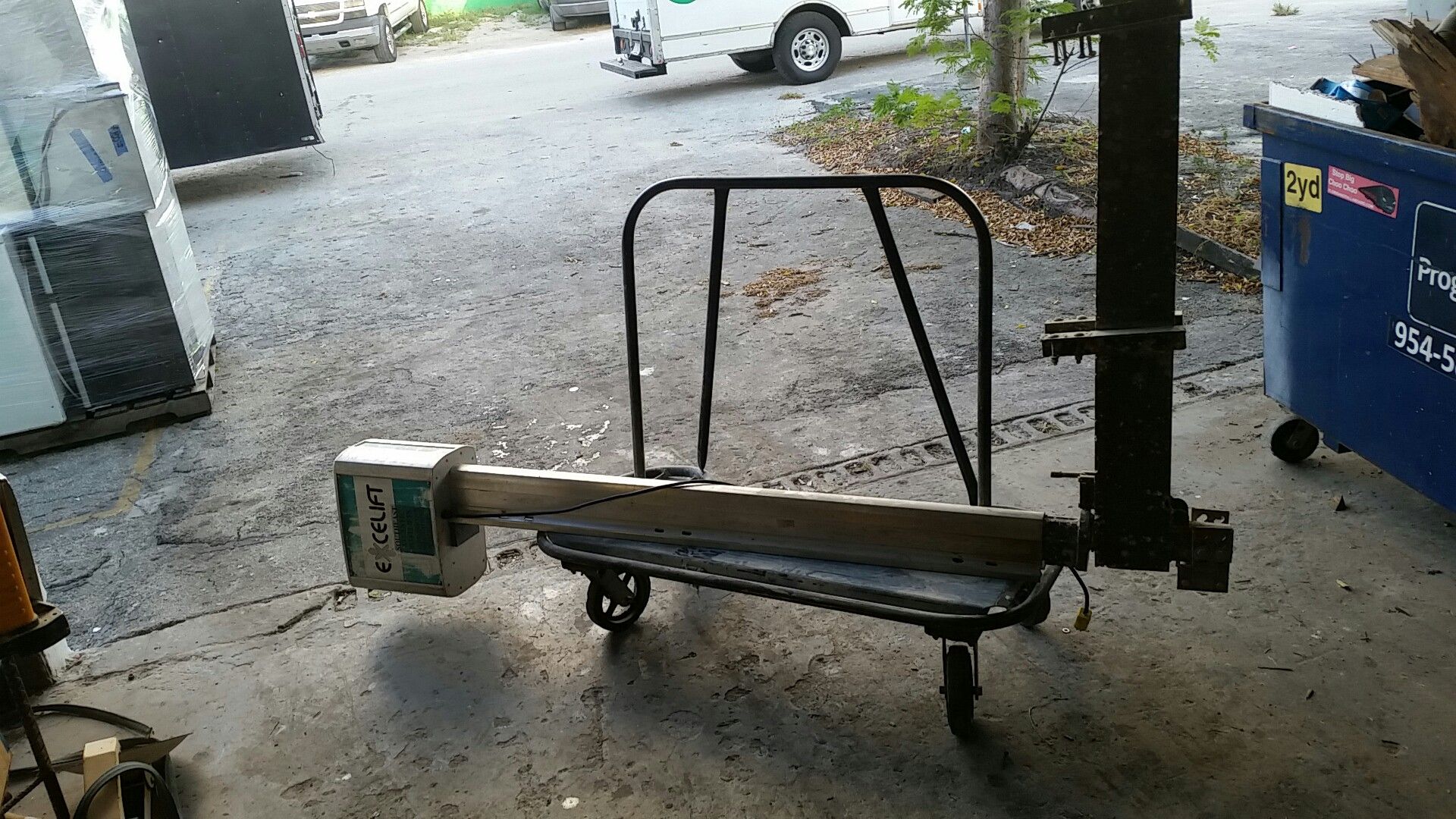 Excellift 1000lb piling mount jet ski lift for Sale in Oakland Park, FL OfferUp