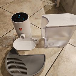Petgravity Water Bowl
