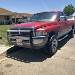 1995 Dodge Ram 1500 4WD Low Mileage