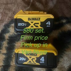 Dewalt Batteries 4AH 20v. $80 Firm Price Set Pick Ip In Van Nuys