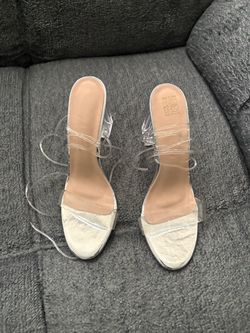 $10 heels
