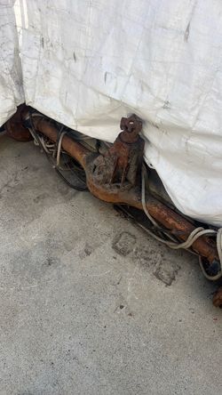 Cadillac/GM rear end $150
