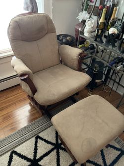 Rocking chair with ottoman