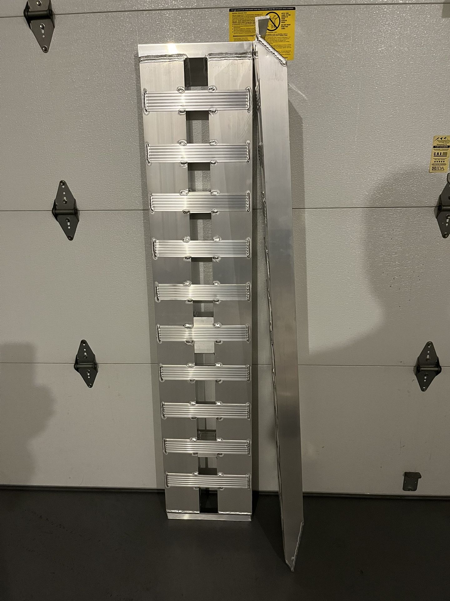 New 60inch X 12inch Aluminum Ramp Set 6000lb