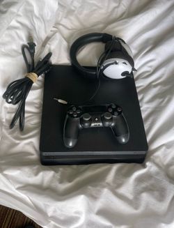 Playstation 4 slim 1tb
