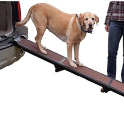 NEW - Pet Gear Ramp for Dogs / Cats. Supports up to 200lbs