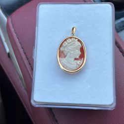 CAMEO With 14kt Gold Frame 
