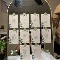 Mirror Seating Chart Gold 