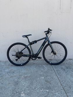 2022 Momentum Voya E+3 electric bike