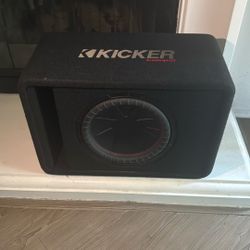 Kicker Comp R 12” Subwoofer in box 48VCWR122