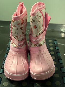Brand new snow boots for girls size 9/10