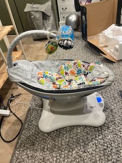 4 Moms MamaRoo Baby Swing