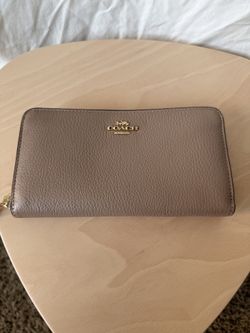 COACH Long Zip Around Wallet (IM/Taupe)