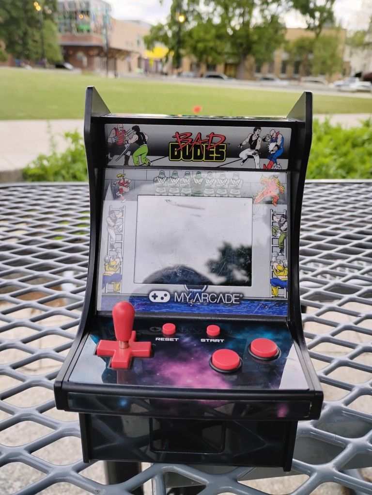 Bad Dudes Mimi Arcade Game