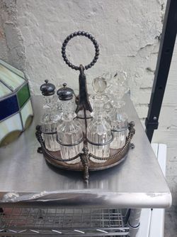 Victorian-era silver-plated cruet set