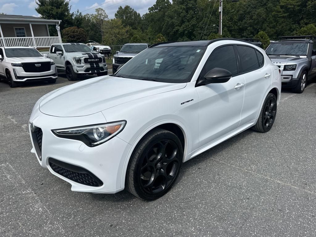 2023 Alfa Romeo Stelvio
