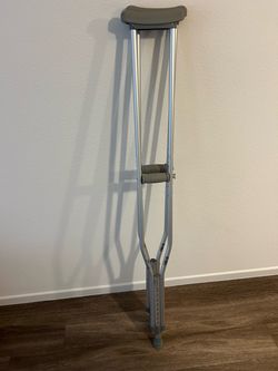 Crutches (Adjustable)