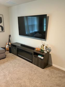 Moving sale two 65 inch TVs