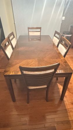 Dining Table Set with 6 Chairs – Solid Wood – Expandable
