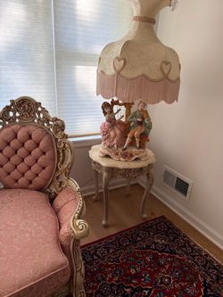 Vintage Figurine Italian Style Lamps (2)