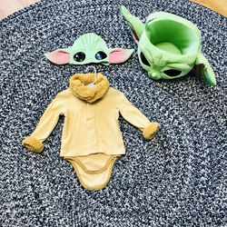 Disney Baby Yoda Halloween Costume & Basket