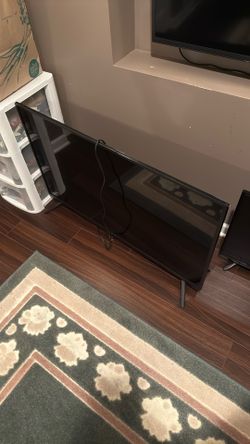 Never Used Pioneer 43 Inch TV. OBO