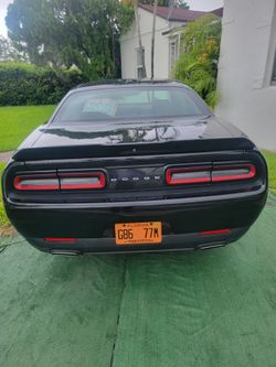 2021 Dodge Challenger SXT