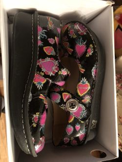 Women’s Algeria Shoe