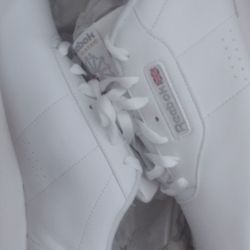Reebok Princess Sneaker 10.5 Women