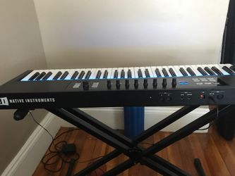 Komplete Kontrol S61 MK1 for Sale in Boston, MA - OfferUp