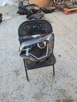 2022 2023 2024 2025 Kia Niro SG2 Halogen front Right OEM headlight 92102at000