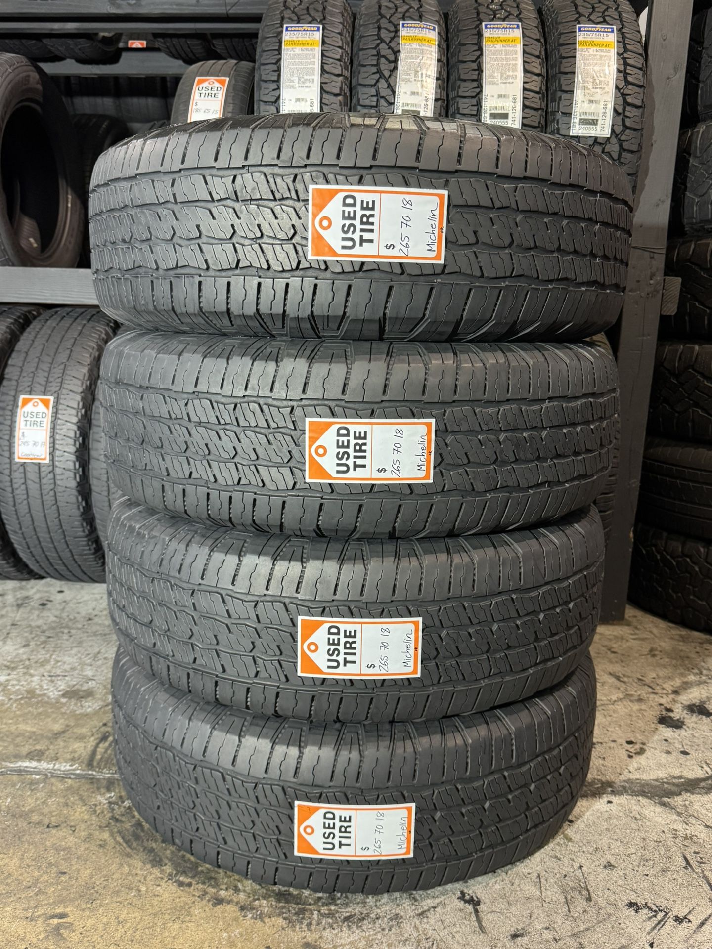 265/70/18 Michelin