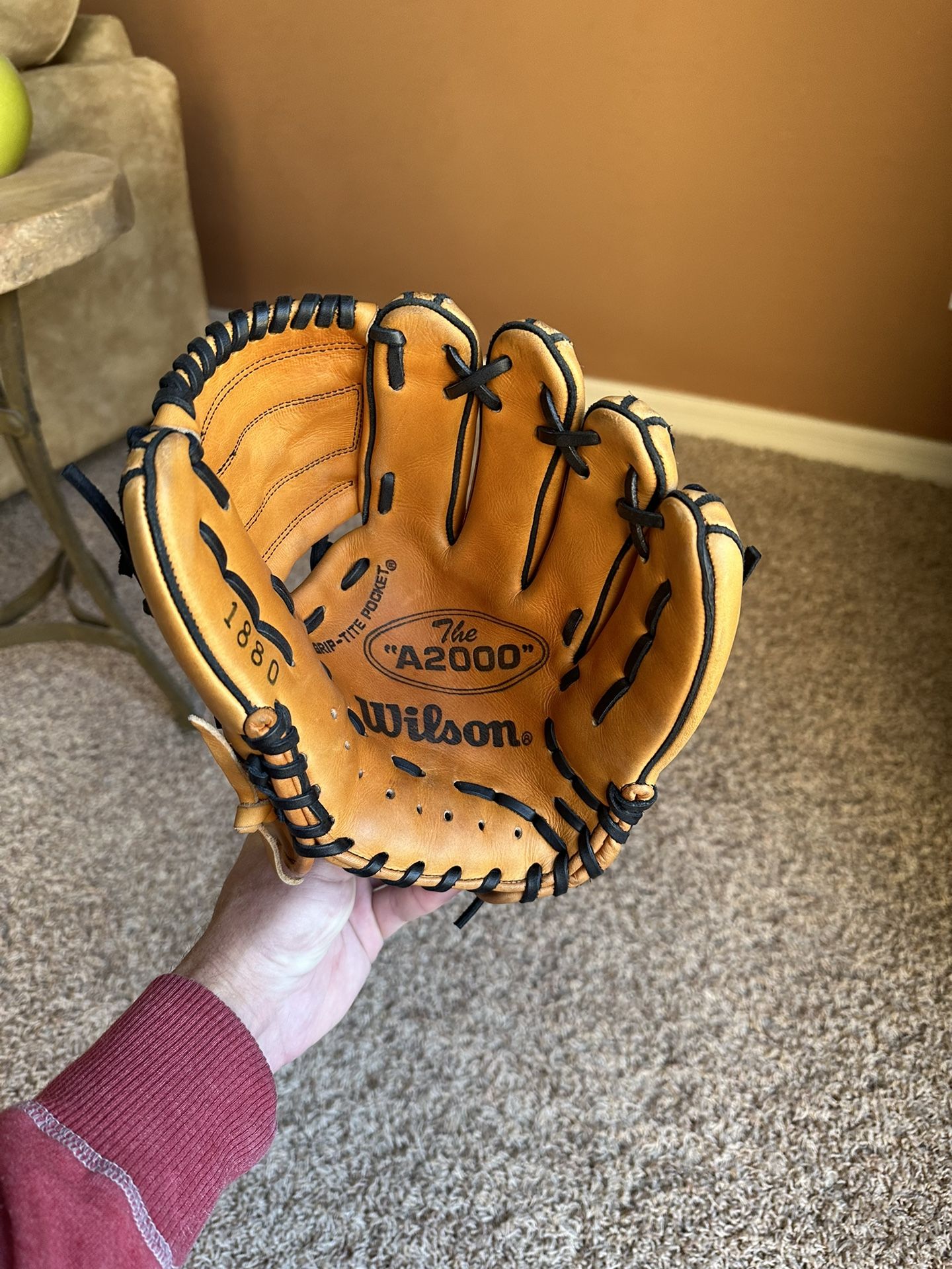 Rare Wilson 1880 “the A2000” Baseball Glove 10.75”