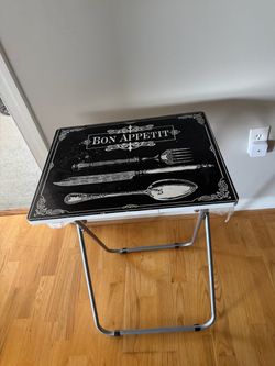 folding table