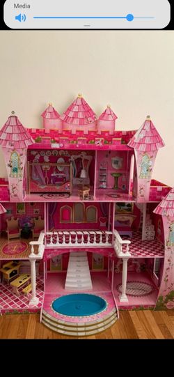 dolls castle