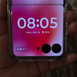 Motorola Razr + 2024