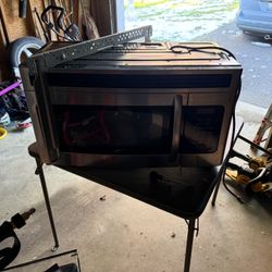 He Over The Range Microwave 