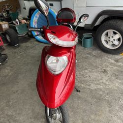 Motora 