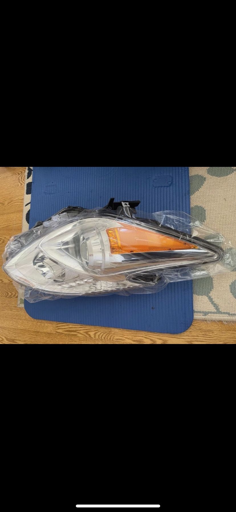 Front Left Headlight for Lexus Toyota OEM number 99(contact info removed)7