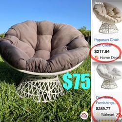$75 Papasan Swivel Chair Durable Metal Frame in great condition