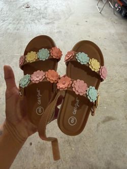 Toddler sandals 9T