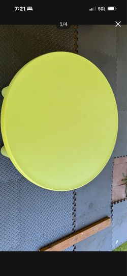 Kids table