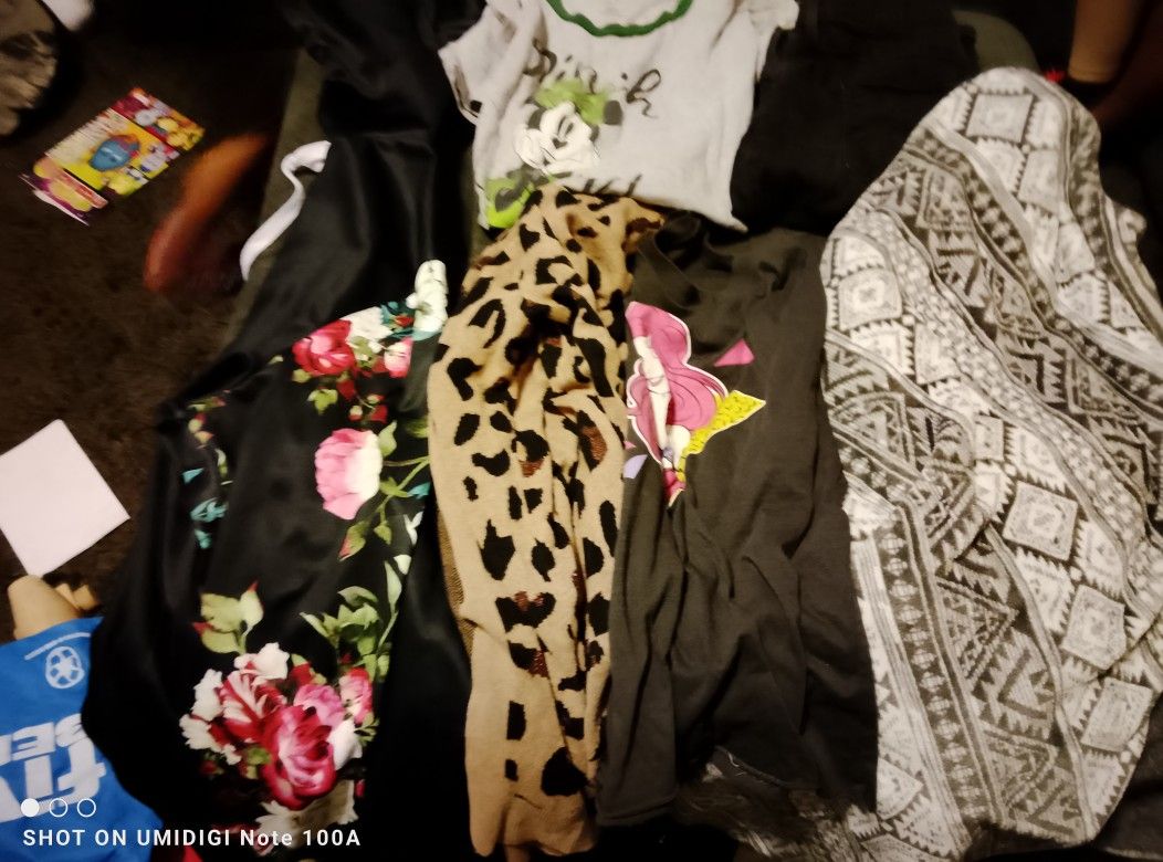 Women's Clothing 