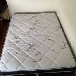 Bed With Built In Drawer In Bed frame 