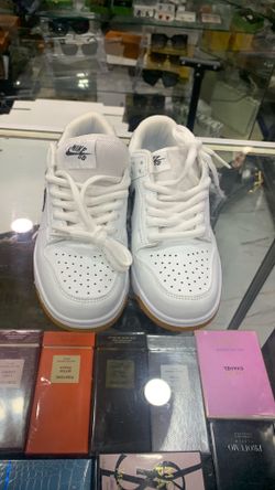 New kids Nike sneakers