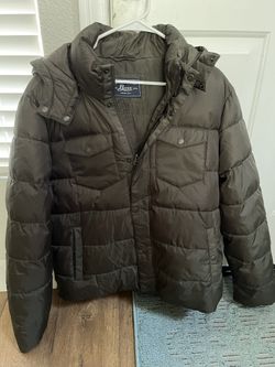 G. H. Bass & Co. Puffer Jacket - Size L