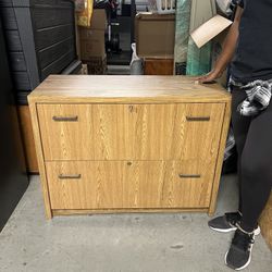 2-Drawer Lateral File Cabinet 